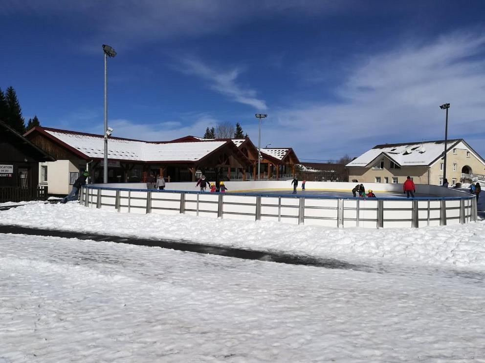Gite Le P'Tit Chasseral Maîche Esterno foto